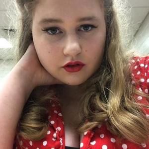 Meet your Posher, Jade